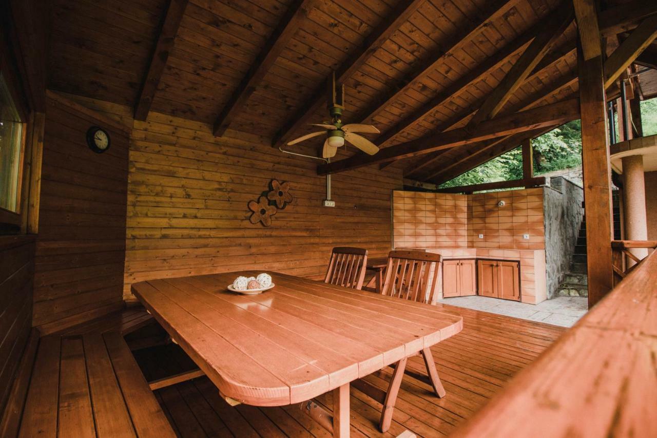 Lazec Country House Villa Pluznje Ngoại thất bức ảnh